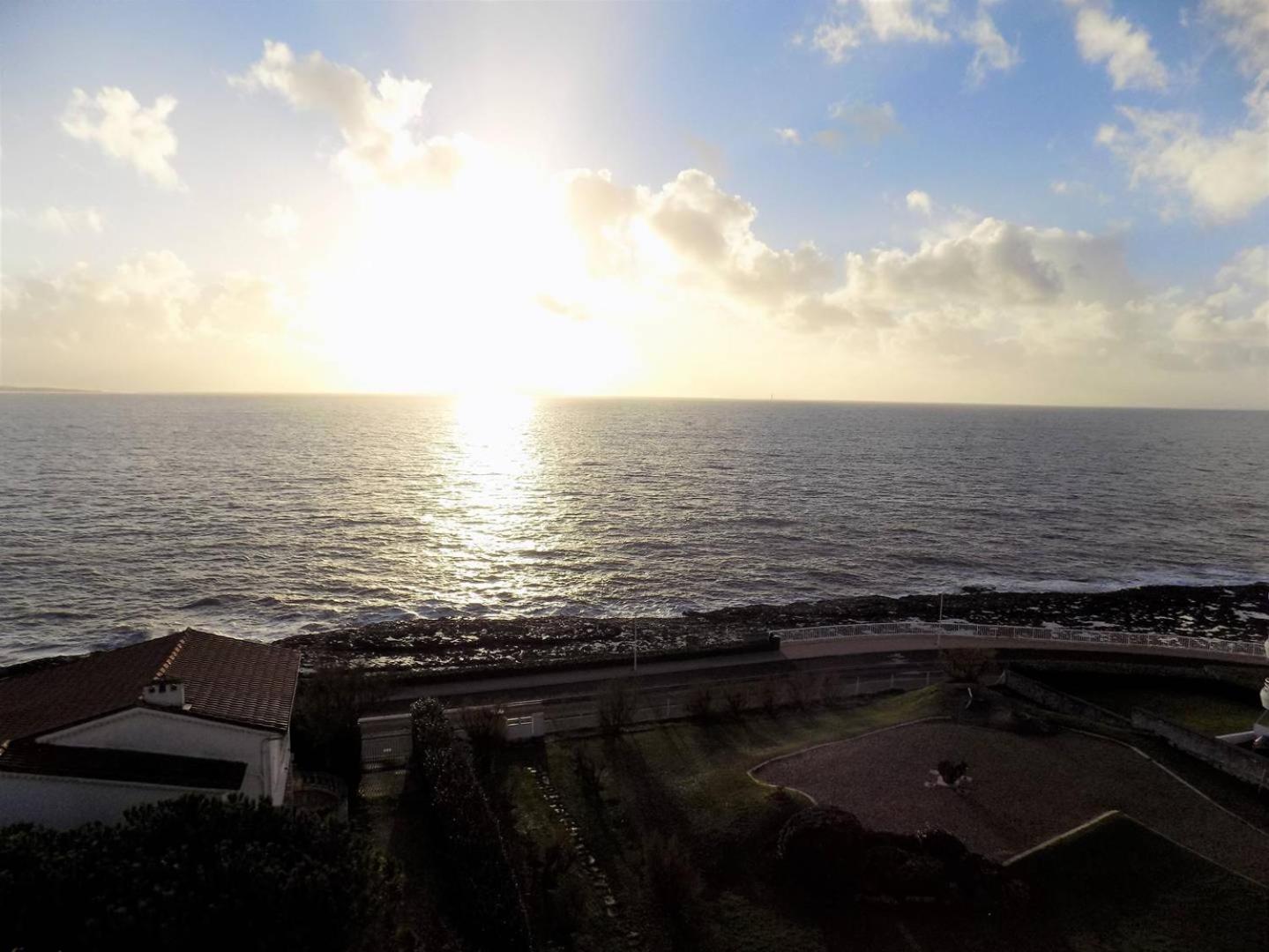 Royan - Pleine Vue Mer Pour Cet Appartement Classe 2 Etoiles - Les Tamaris ภายนอก รูปภาพ