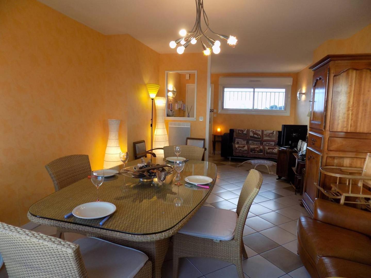 Royan - Pleine Vue Mer Pour Cet Appartement Classe 2 Etoiles - Les Tamaris ภายนอก รูปภาพ